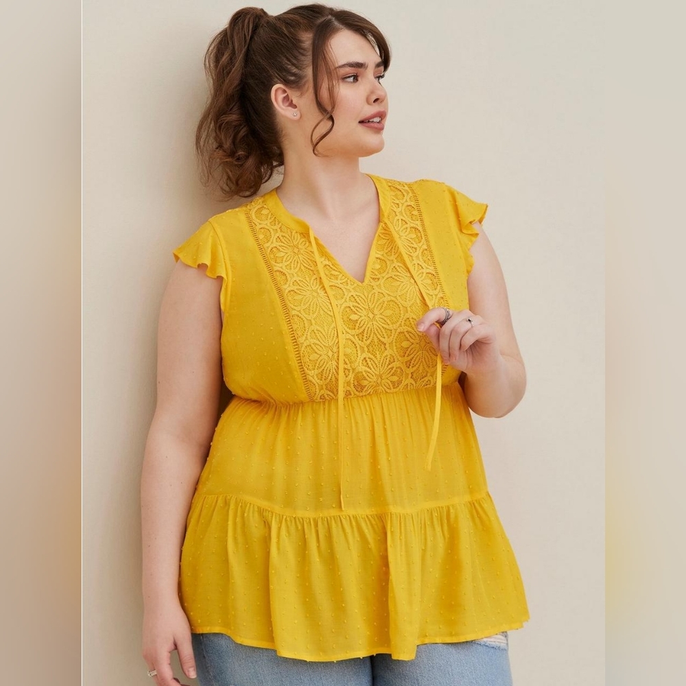 Torrid CHIFFON SWISS DOT CROCHET INSET TIE-FRONT TOP 0x
